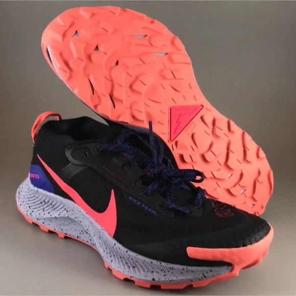 Nike Pegasus Trail 3 GTX Black Flash Crimson Women's size 9.5 10 SKU DC8794‎ 002 - Picture 1 of 10